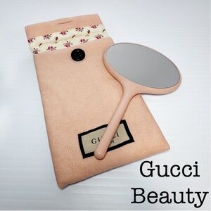 Gucci Beauty Small Pink Mirror With Floral Pink Pouch